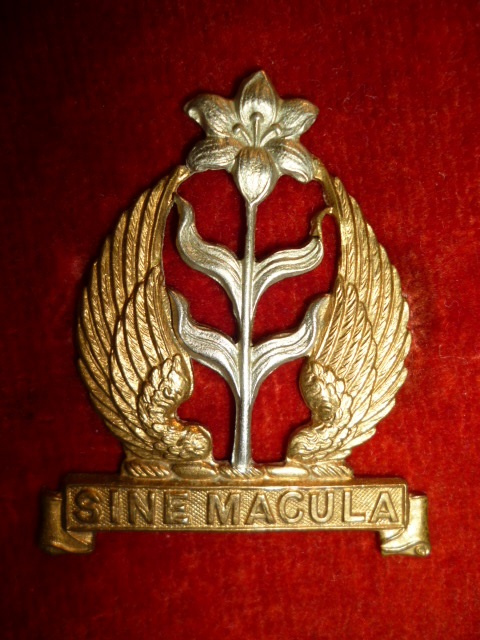 Mount St Mary's College, Spinkhill, Derbyshire OTC Cap Badge, KK 2633 